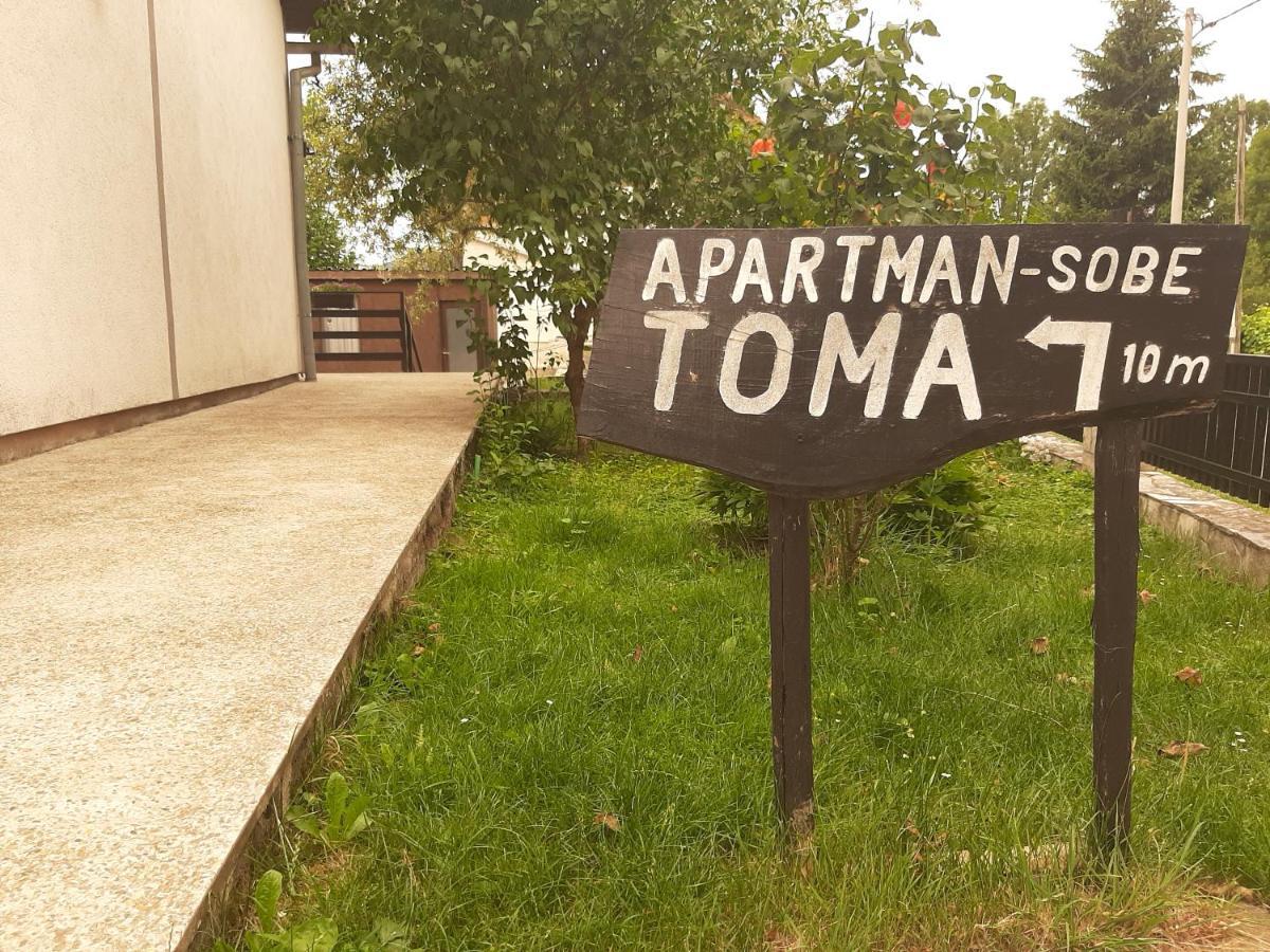 Apartment & Room Toma Smoljanac Bagian luar foto