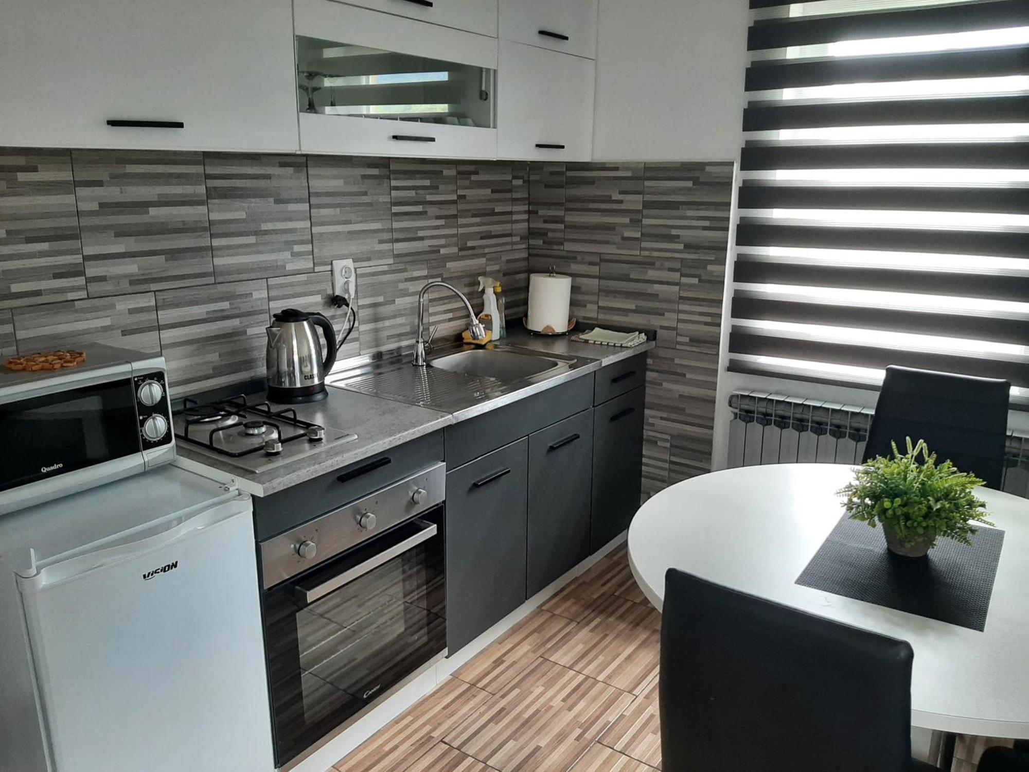 Apartment & Room Toma Smoljanac Ruang foto